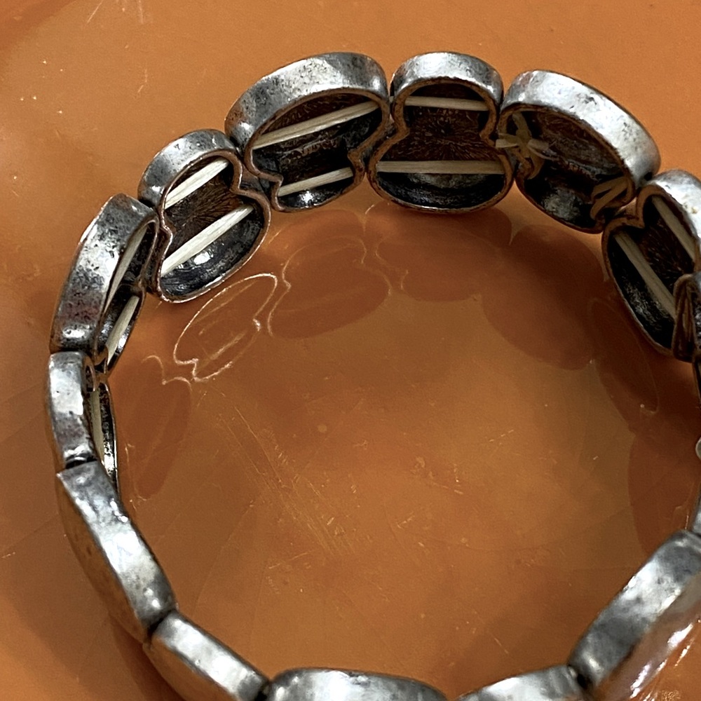 Ruby Rd. stretch silver tone disc bracelet - Picture 5 of 10
